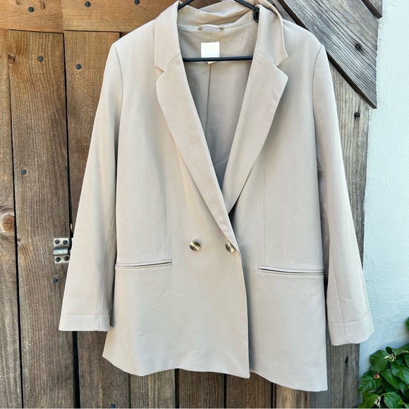 H&M Jackets & Blazers - H&M blazer - double breasted